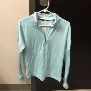 Nike pull over